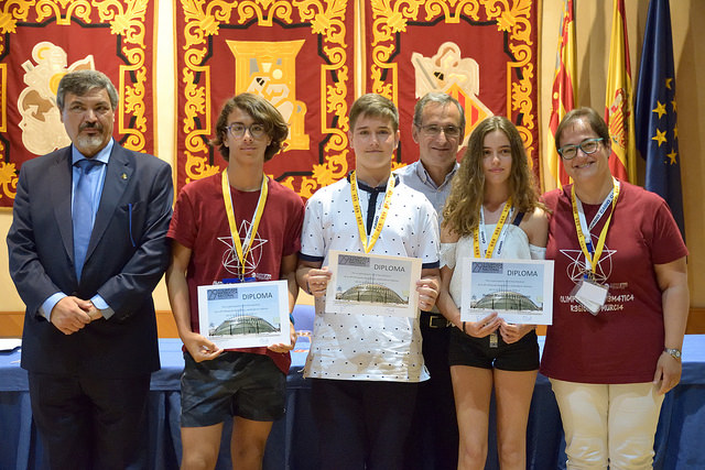 42098334005 7d30ea288c z